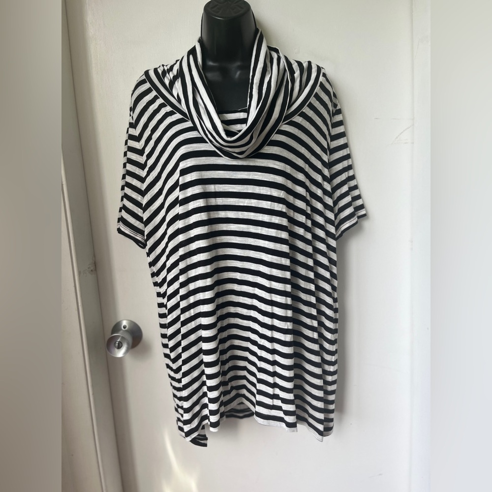 NWT I.N.C. International Concepts Cowl Neck striped top size 1X